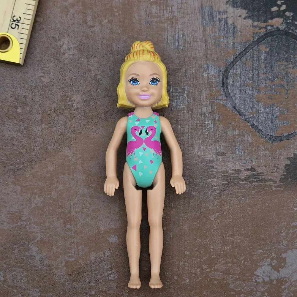 Barbie Chelsea Doll Blonde Hair Flamingo Swimsuit 2020 Mattel 6” Doll Figure - Picture 5 of 8